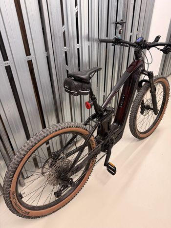 Used CUBE STEREO HYBRID 140 HPC, RACE 625 2023 2023 Mountainbike, Red, 27.5, 29 — image 16 of 16