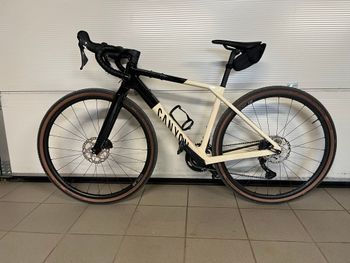 Used Canyon Gravel Grail CF SL 7 Baujahr 2024 2024 Road & Gravel