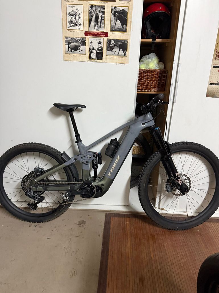 Used Trek Rail+ SRAM GX 2025 Mountainbike, Light Gray — image 2 of 10
