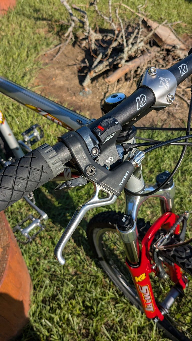 Used K2 ZedX 1999 Mountainbike, Light Gray — image 7 of 19