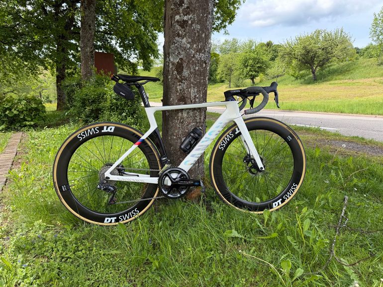 Used Canyon Aeroad CF SL Disc 8.0 Di2 2019 2019 Road & Gravel — image 1 of 4