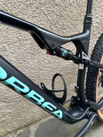 Orbea OIZ H30 2025 2025 Mountainbike usato, Nero — immagine 4 di 5
