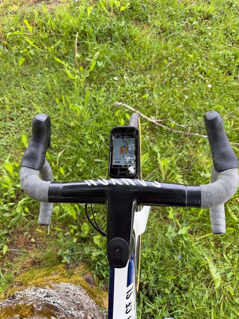 Used Canyon Aeroad CF SL Disc 8.0 Di2 2019 2019 Road & Gravel, Blanco — image 4 of 4