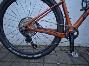 Used Giant XTC, Advanced 29 2 2022 2022 Mountainbike, Orange, 29 — image 5 of 36