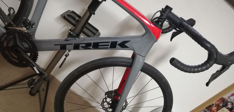 Used Trek Domane Shimano Tiagra 2020 Road & Gravel, Light Gray — image 4 of 5