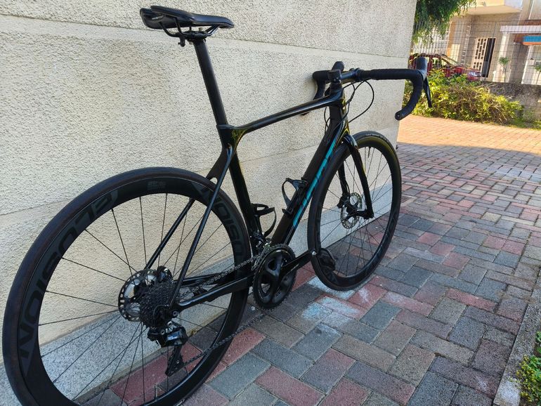 Used Giant TCR Advanced Pro 2 Disc 2021 2021 Road & Gravel, Black — image 6 of 18