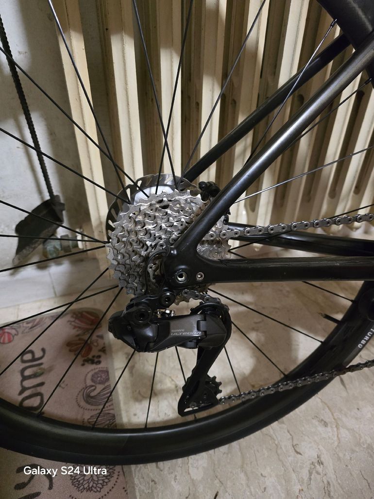 Used Specialized S-Works Tarmac SL6 Disc - Dura Ace Di2 2019 2019 Road & Gravel, Black — image 1 of 3