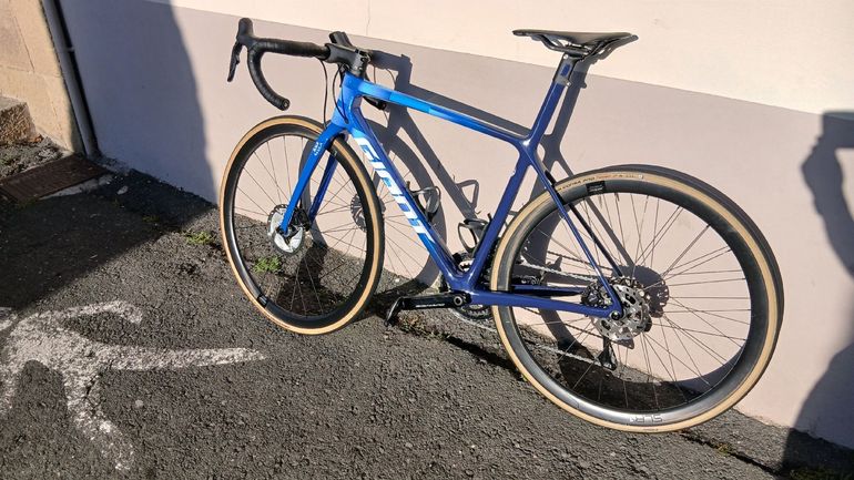 Used Giant TCR Advanced SL, Disc 1 Di2 2023 2023 Road & Gravel, Blue — image 2 of 3