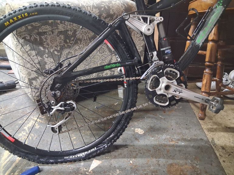 Used iron horse mk 111 holidaypoint elite Iron horse mk 111 holidaypoint elite Custom Shimano Deore XT 2008 Mountainbike, Black — image 3 of 3