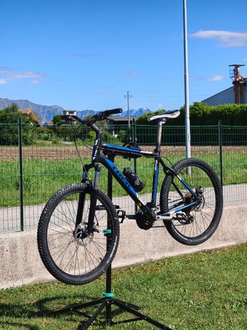 Used Trek 3700 Disc 2013 2013 Mountainbike, Black, 26 — image 5 of 6