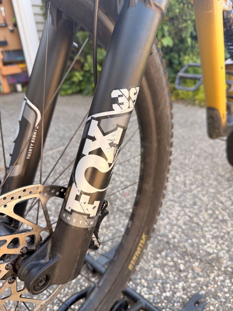 Used Specialized Status 170 2 2024 2024 Mountainbike, Orange, 29, 27.5 — image 2 of 16
