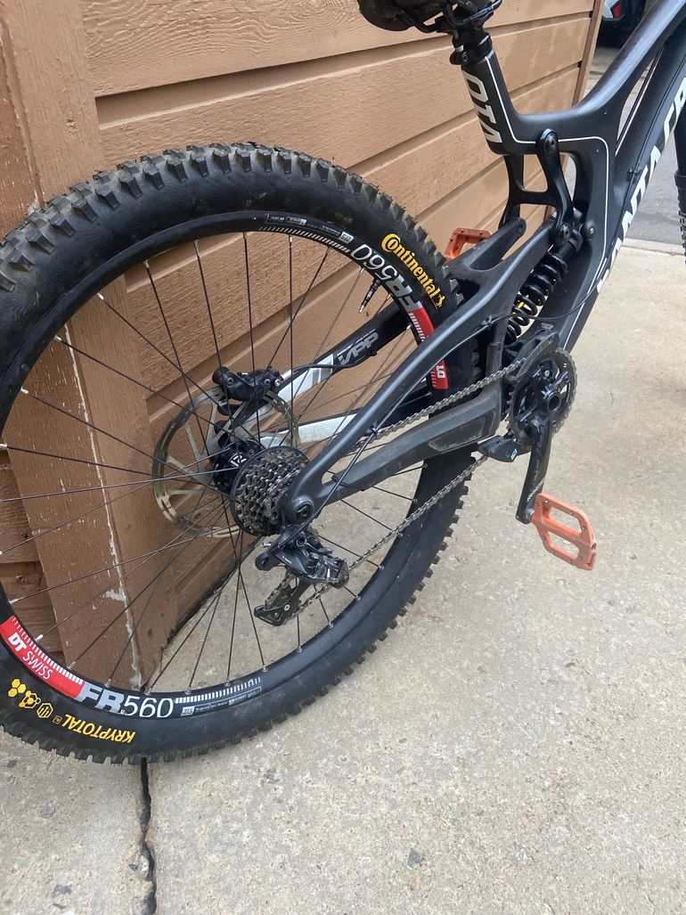 Used Santa Cruz V10 SRAM GX DH 2019 Mountainbike, Black — image 2 of 5