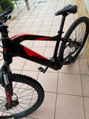 Used BH ATOM PRO 2024 2024 Urban, Black — image 8 of 9
