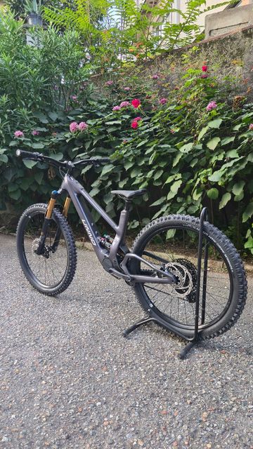 Used UNNO MITH Race 2025 2025 Mountainbike, Light Gray, 29, 27.5 — image 8 of 12