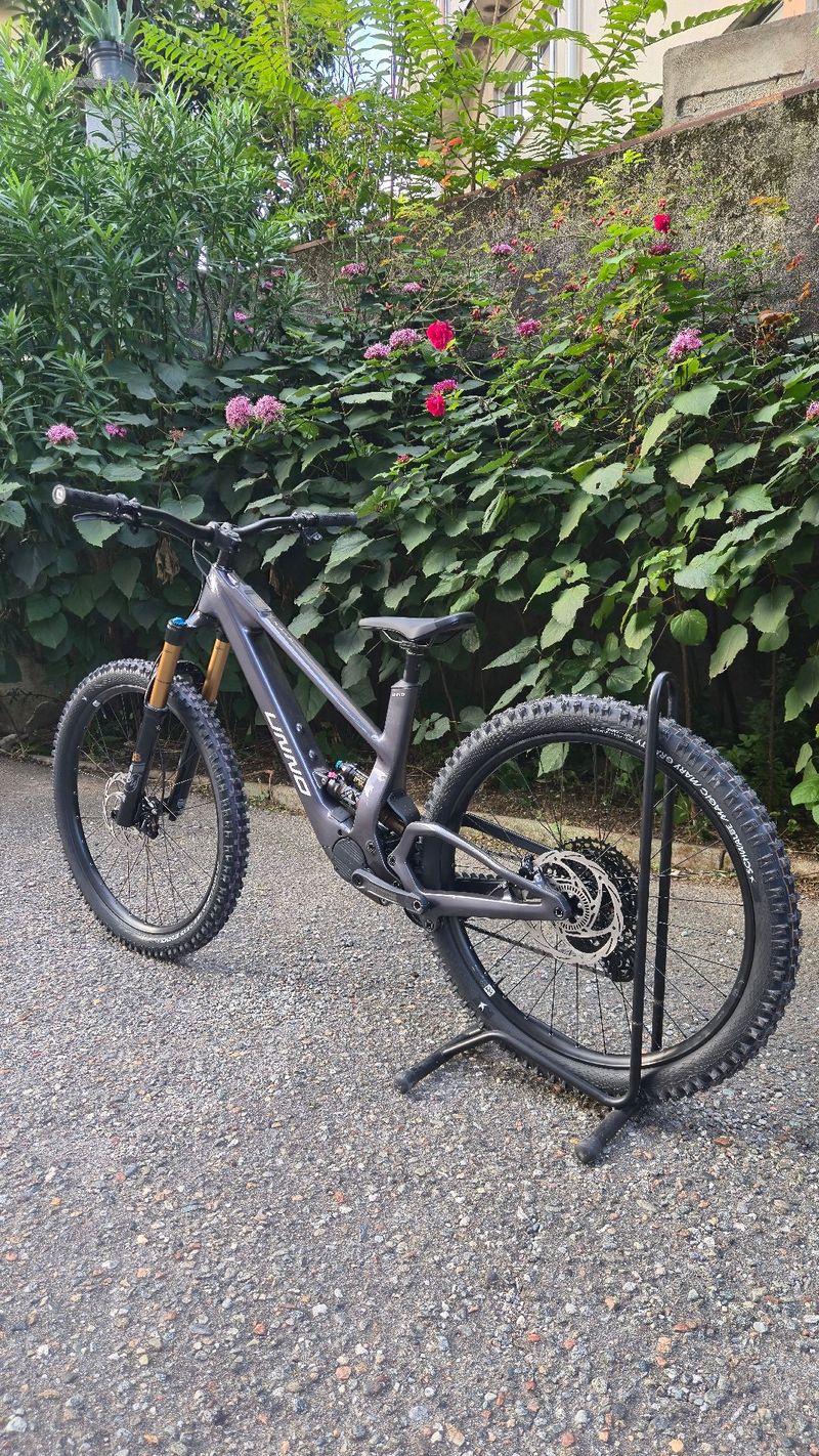 Used UNNO MITH Race 2025 2025 Mountainbike, Light Gray, 29, 27.5 — image 8 of 12