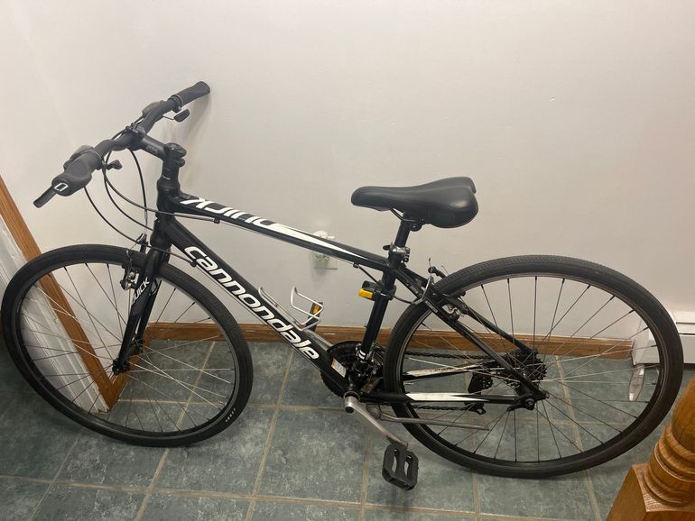 Used Cannondale Quick 4 2026 2026 Urban, Black — image 2 of 4