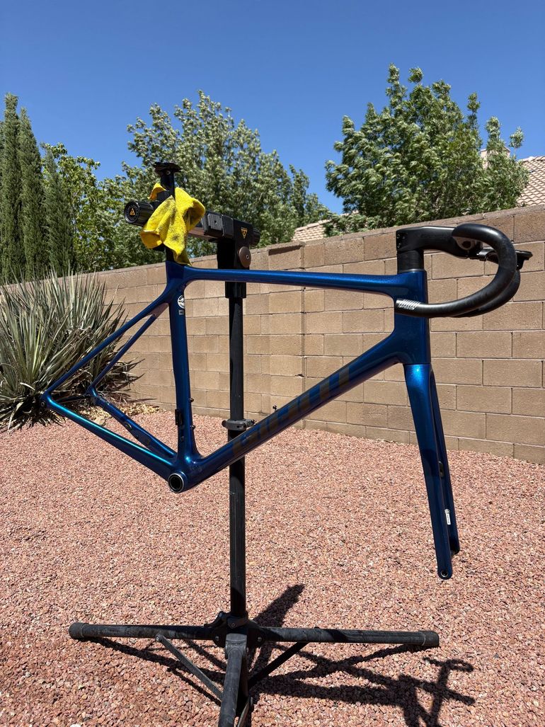 Used Giant TCR Advanced Pro 0 Disc 2021 Frameset 2021 Road & Gravel, Blue — image 1 of 11