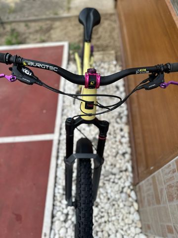 Used Santa Cruz Nomad 6 2025 Mountainbike, Orange — image 13 of 18