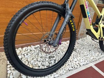 Used Santa Cruz Nomad 6 2025 Mountainbike, Orange — image 18 of 18