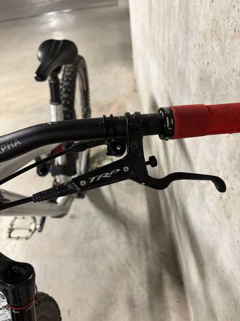 Used Commencal META TR RACE 2022 2022 Mountainbike — image 9 of 9