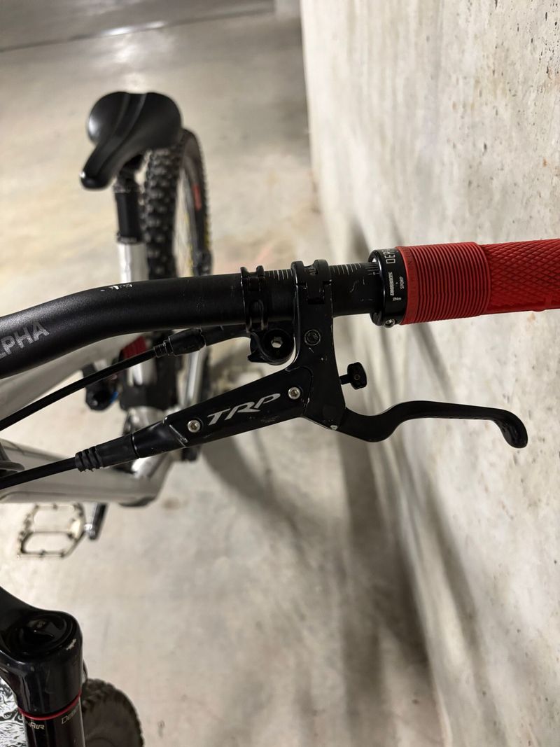 Używany Commencal META TR RACE 2022 2022 Mountainbike — zdjęcie 9 z 10