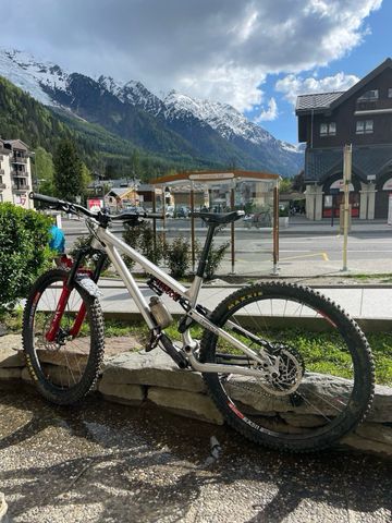 Używany Commencal META TR RACE 2022 2022 Mountainbike — zdjęcie 10 z 10