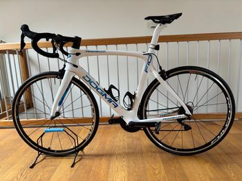 Used Pinarello Dogma F10 Rim-brake Shimano Ultegra R8000 11v 2021 Road & Gravel, White — image 2 of 6