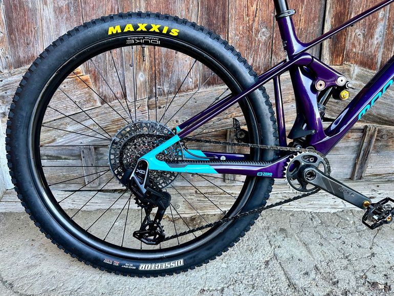 Used Mondraker Raze SRAM X0 Eagle AXS (T-Type) 2023 Mountainbike, Purple — image 3 of 11