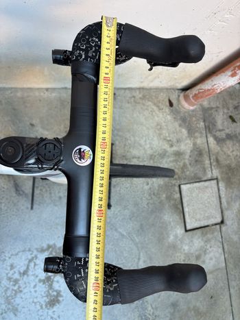 Used Trek Madone SLR 6 Gen 6 2021 2021 Road & Gravel, White — image 14 of 17
