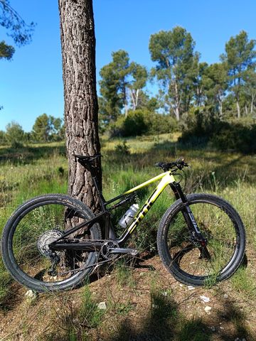 Tweedehands BMC Fourstroke Shimano XTR 2024 Mountainbike — afbeelding 4 van 7