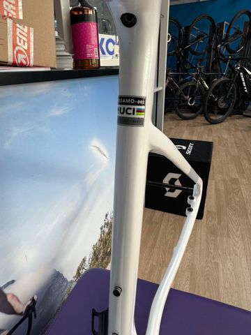 Megamo PULSE 04 SLR 2026 Frameset 2026 Road & Gravel d'occasion — image 8 sur 12
