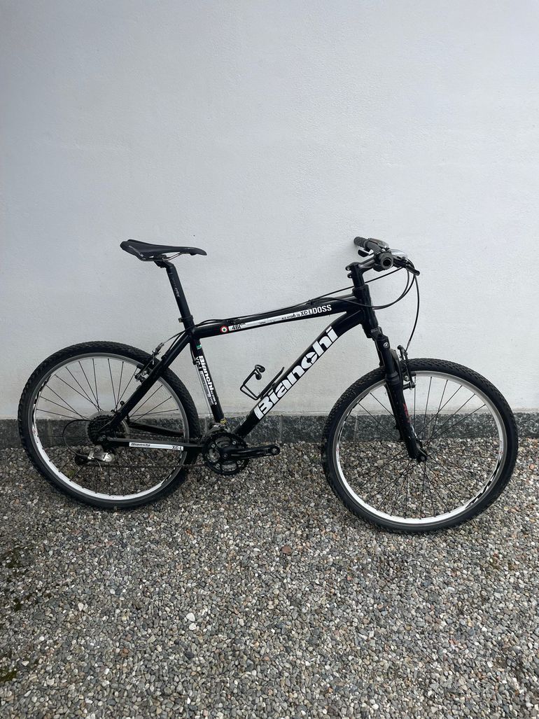 Used Bianchi Bianchi Custom Shimano Deore XT 2015 Mountainbike — image 1 of 3