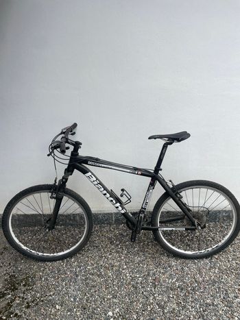 Used Bianchi Bianchi Custom Shimano Deore XT 2015 Mountainbike — image 2 of 3