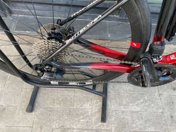 Used Bottecchia Custom Shimano 105 Di2 2023 Road & Gravel, Red — image 4 of 13