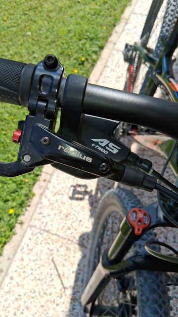 Used Eclipse Harada 2024 Mountainbike, Red — image 2 of 7