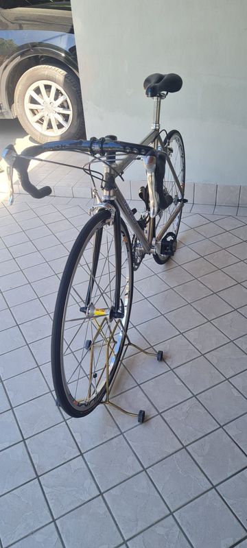 Used Merlin Extralight 2000 2000 Road & Gravel