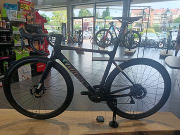 Used Wilier Filante Shimano Dura Ace Di2 2024 Road & Gravel, Black — image 2 of 3