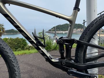 Gebrauchtes Giant Anthem Advanced 29 2 2024 2024 Mountainbike, Hellgrau, 29 — Bild 7 von 9