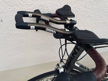 Used Giant Defy Composite 2 2014 2014 Road & Gravel, Light Gray — image 6 of 12