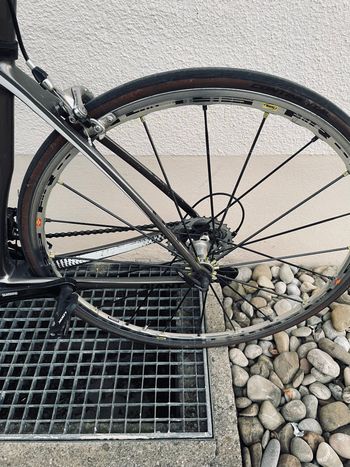 Used Giant Defy Composite 2 2014 2014 Road & Gravel, Light Gray — image 9 of 12