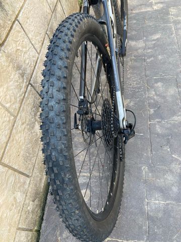 Używany Trek Top Fuel 9.7 2021 2021 Mountainbike — zdjęcie 4 z 8