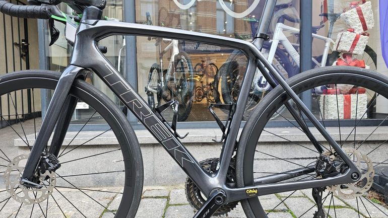 Used Trek EMONDA SL6 Pro Disc Di2 2023 Road & Gravel, Light Gray — image 14 of 19
