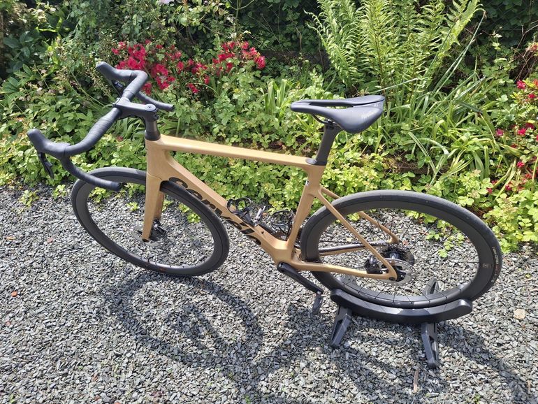 Used Cervélo Soloist Ultegra Di2 2025 2025 Road & Gravel, Orange — image 8 of 8