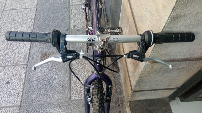 Used Trek Trek OCLV Carbon 9800 1995 Mountainbike, Violett — image 8 of 10