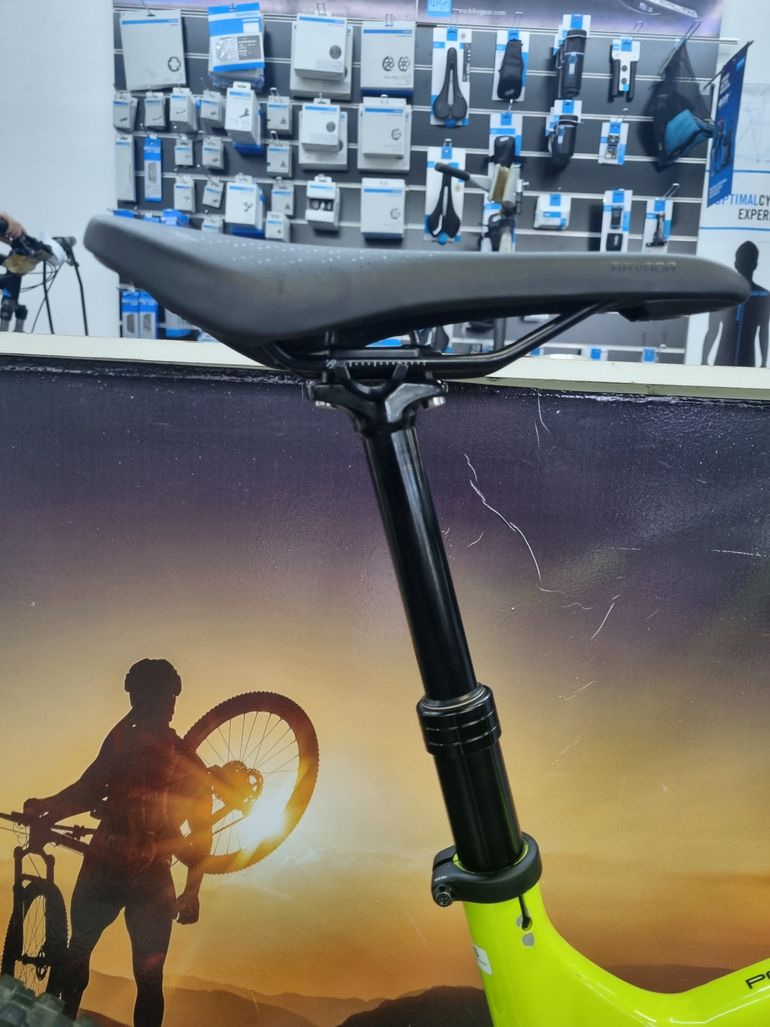 Used Trek Powerfly FS 7 Plus 2019 2019 Mountainbike — image 5 of 7