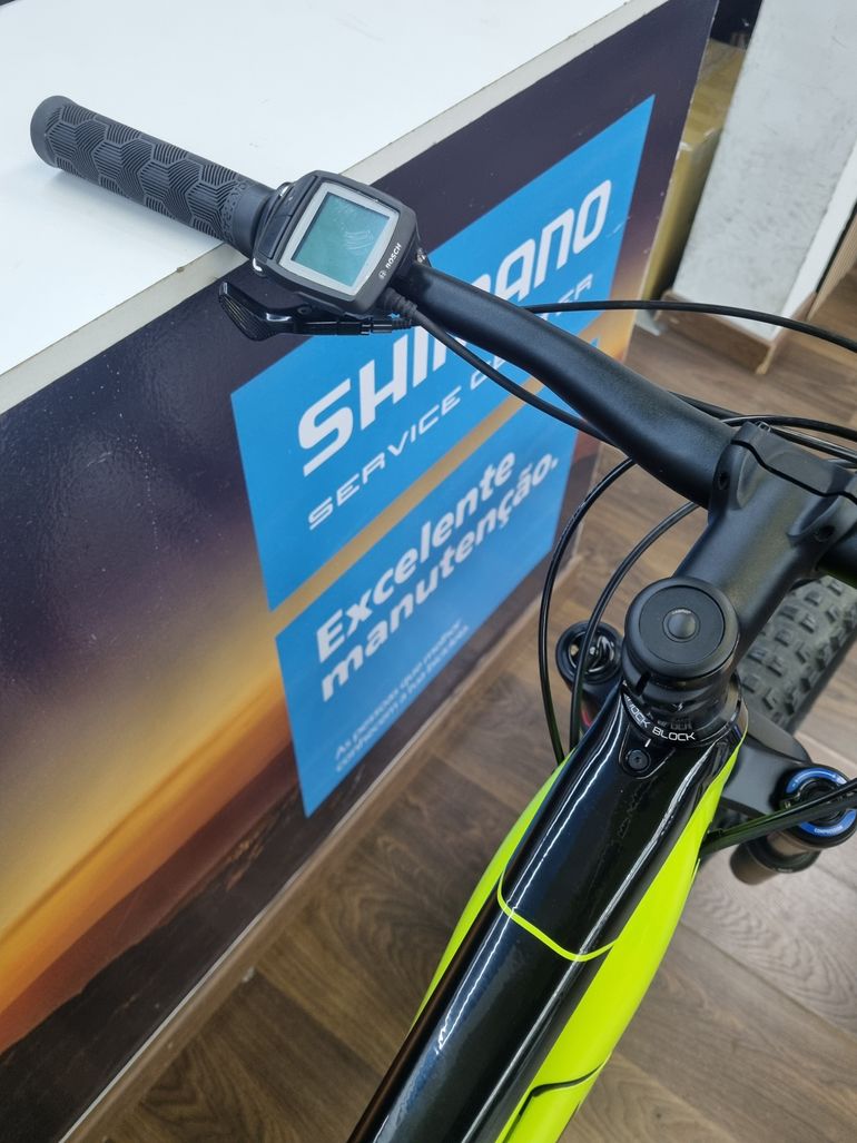 Used Trek Powerfly FS 7 Plus 2019 2019 Mountainbike — image 6 of 7