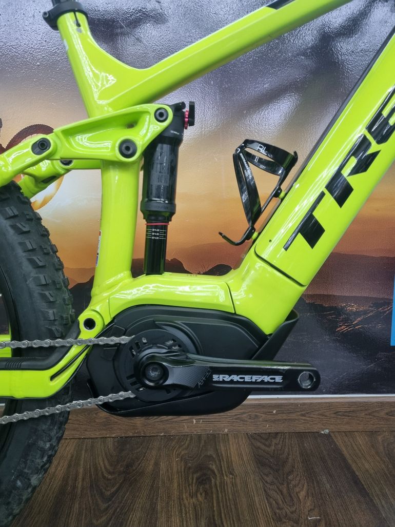Used Trek Powerfly FS 7 Plus 2019 2019 Mountainbike — image 3 of 7