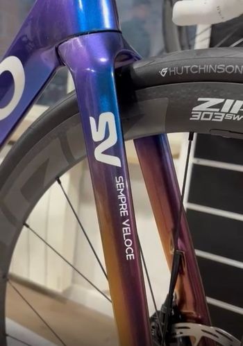 Used Basso SV SRAM Force eTap AXS 2025 Road & Gravel — image 2 of 6