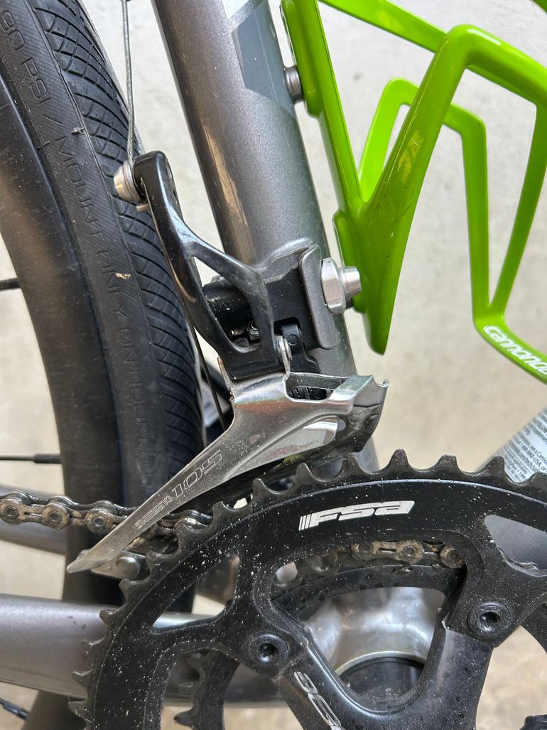 Used Cannondale Synapse Disc 105 2018 2018 Road & Gravel, Light Gray — image 7 of 18