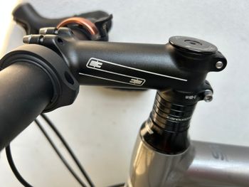 Used Cannondale Synapse Disc 105 2018 2018 Road & Gravel, Light Gray — image 11 of 18